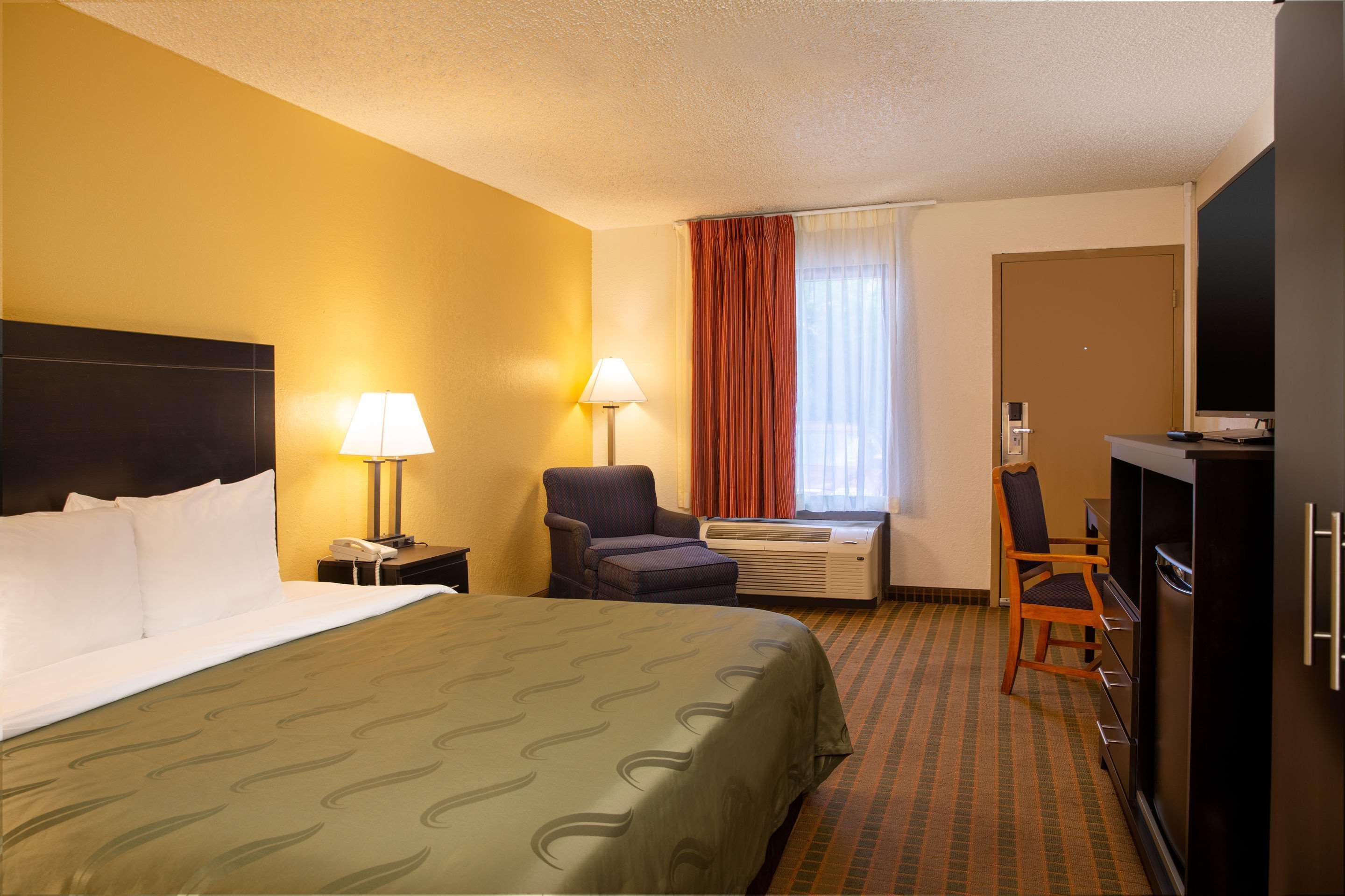 Quality Inn At Arlington Highlands Exterior foto